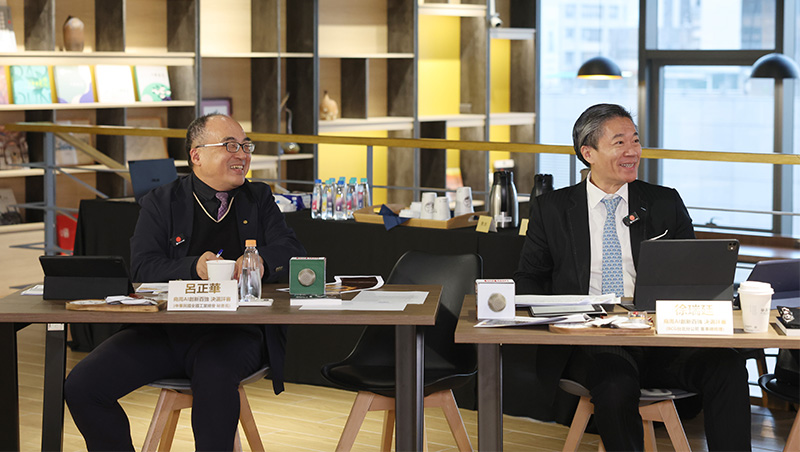 AI創新百強評審觀點》產業低谷? 業績不佳? 企業更應逆風投資AI拚彎道超車 文章配圖